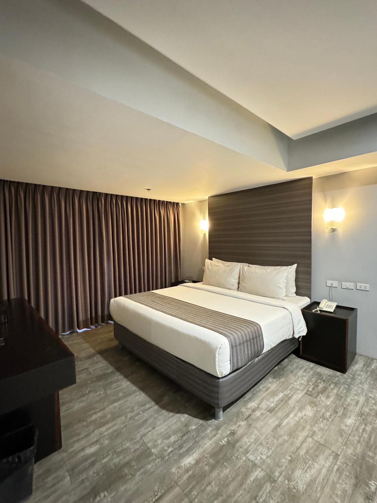 1A Express Hotel Cagayan de Oro Ngoại thất bức ảnh