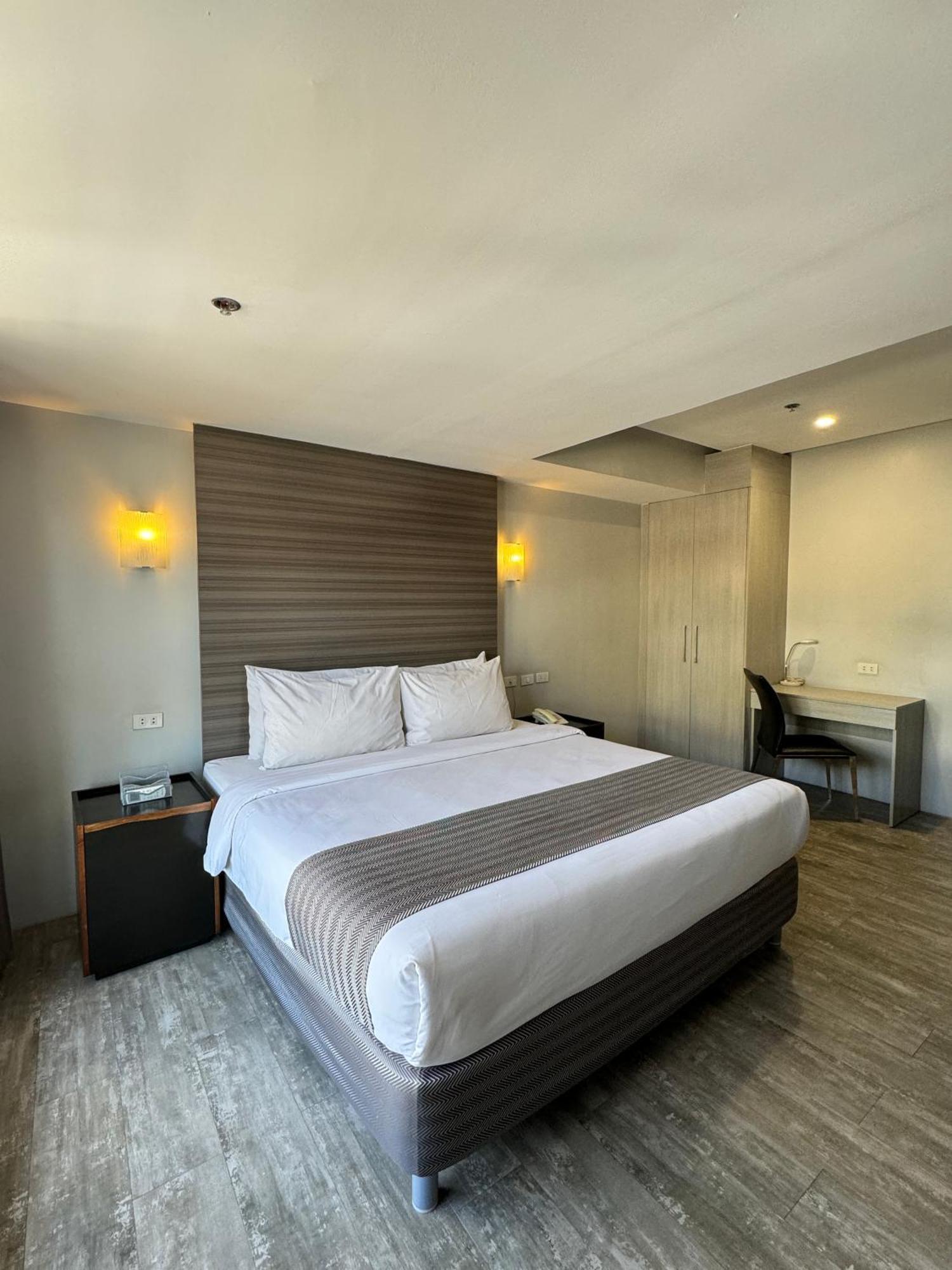 1A Express Hotel Cagayan de Oro Ngoại thất bức ảnh